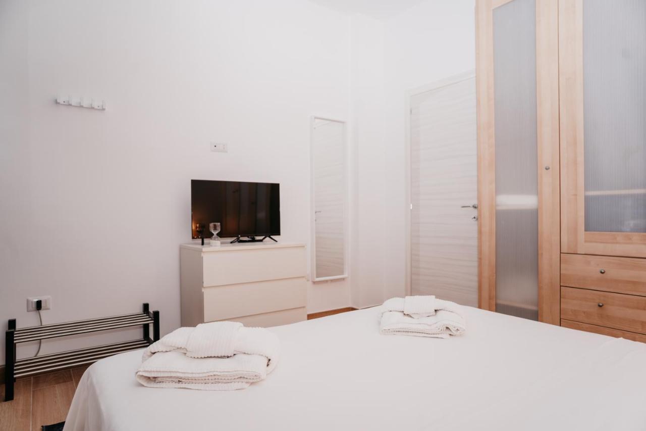 Apartment Brombeis Fantastica By Casa Napoletana - Town Center Neapel